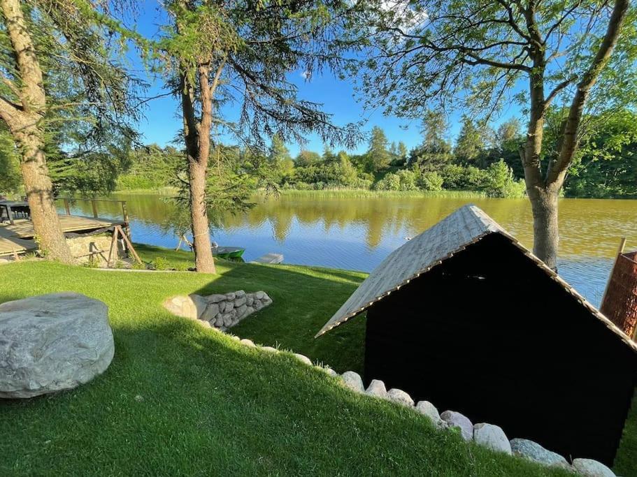 Hyggelig Sommerhus. Med Udsigt, Til Vand Fra Senge Vekso Exterior foto