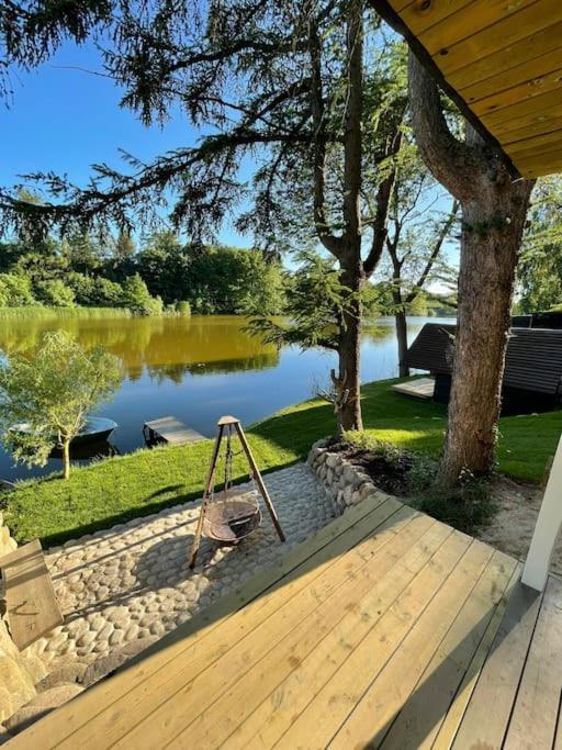 Hyggelig Sommerhus. Med Udsigt, Til Vand Fra Senge Vekso Exterior foto